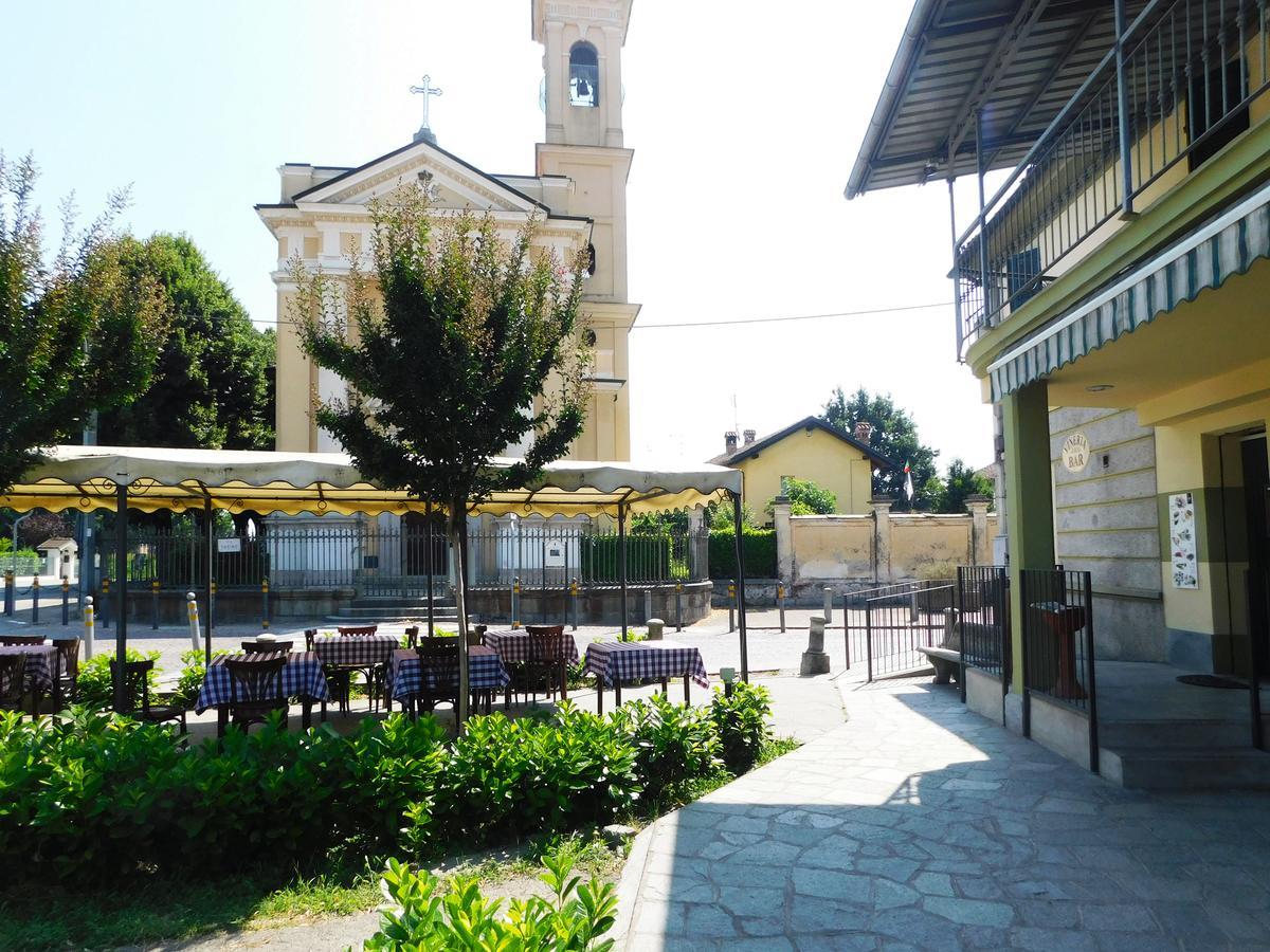 Hotel Trattoria Due Citroni Casalgrasso Exterior foto